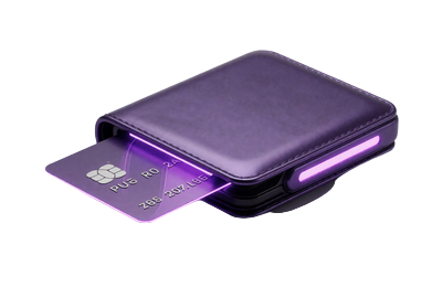 Violettes digitales Wallet mit leuchtender Karte als Symbol f&uuml;r Skrill und Neteller bei WildRobin